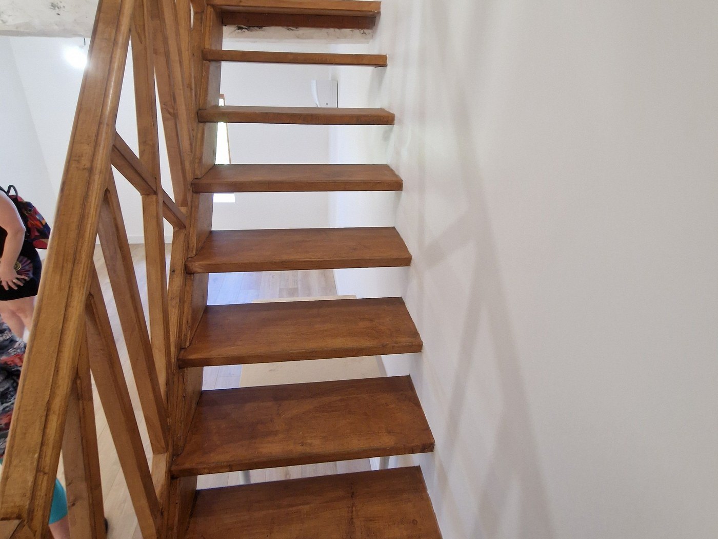 Escalier bois — DõmHõ