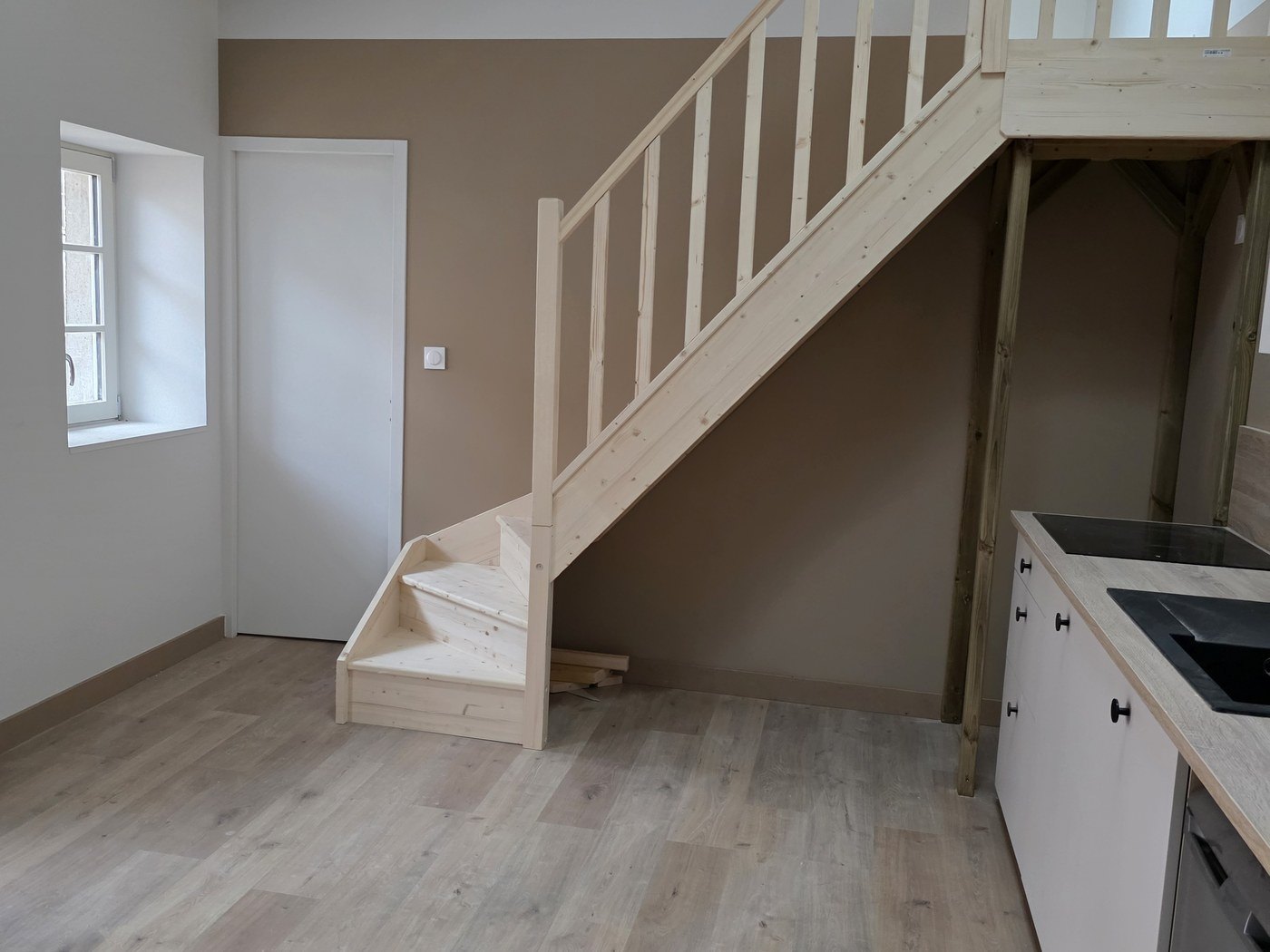 Escalier bois menuiserie — DõmHõ
